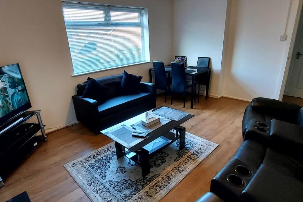 Maisonette With Patio 1 Double Bed Urmston 外观 照片