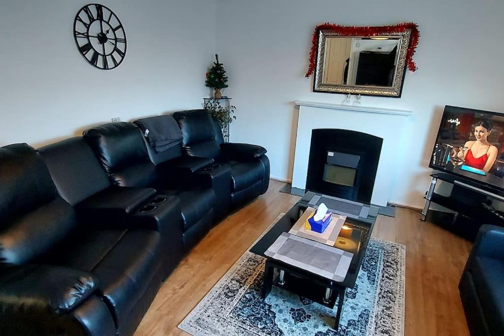 Maisonette With Patio 1 Double Bed Urmston 外观 照片