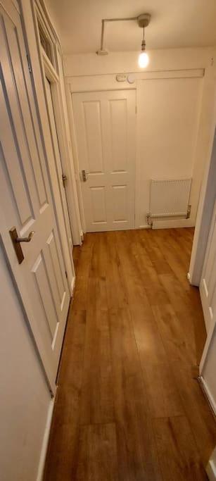 Maisonette With Patio 1 Double Bed Urmston 外观 照片